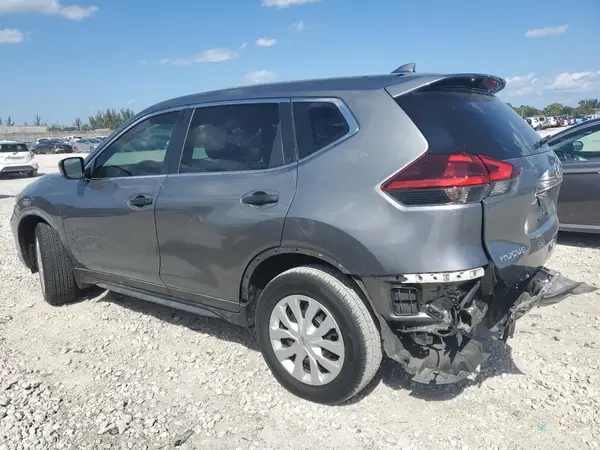 KNMAT2MT8JP622415 2018 NISSAN ROGUE - Image 2