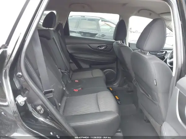 KNMAT2MT8KP532277 2019 NISSAN ROGUE - Image 8