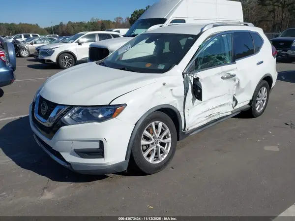 KNMAT2MT8KP535616 2019 NISSAN ROGUE - Image 2