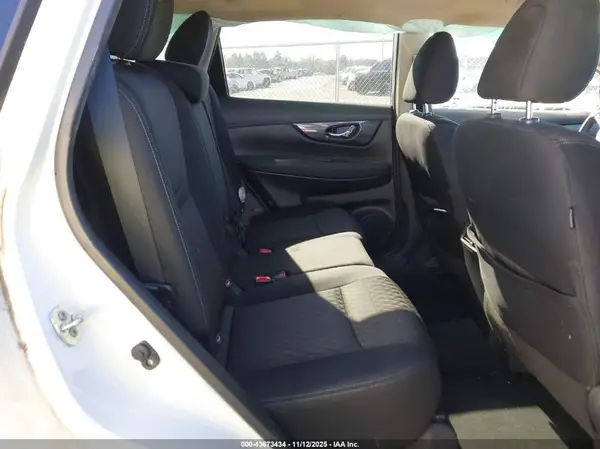 KNMAT2MT8KP535616 2019 NISSAN ROGUE - Image 8
