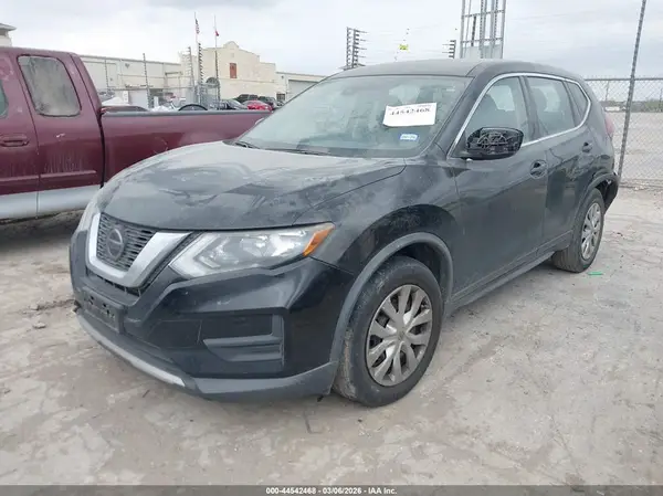 KNMAT2MT8KP555297 2019 NISSAN ROGUE - Image 2