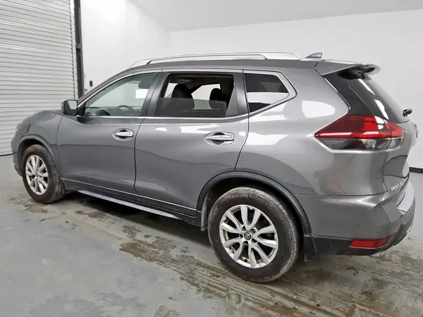 KNMAT2MT8KP557552 2019 NISSAN ROGUE - Image 2