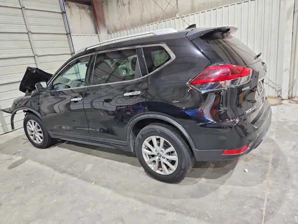 KNMAT2MT8LP502164 2020 NISSAN ROGUE - Image 2
