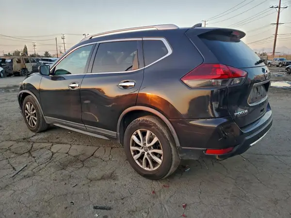 KNMAT2MT8LP529736 2020 NISSAN ROGUE - Image 2