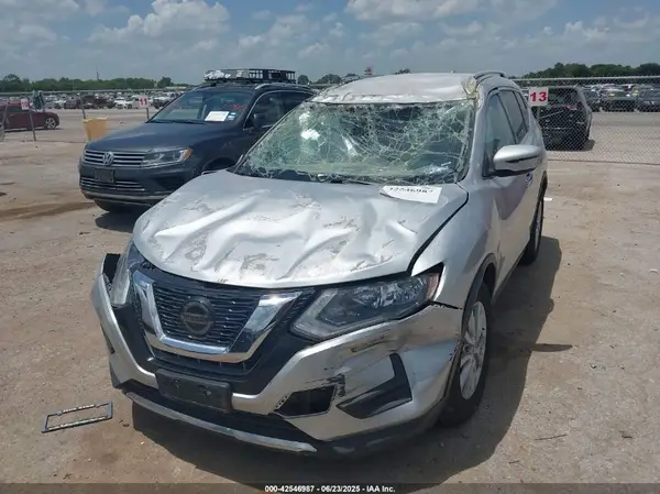 KNMAT2MT8LP540073 2020 NISSAN ROGUE - Image 2