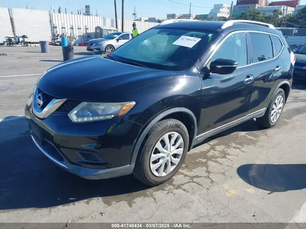 KNMAT2MT9GP629513 2016 NISSAN ROGUE - Image 2