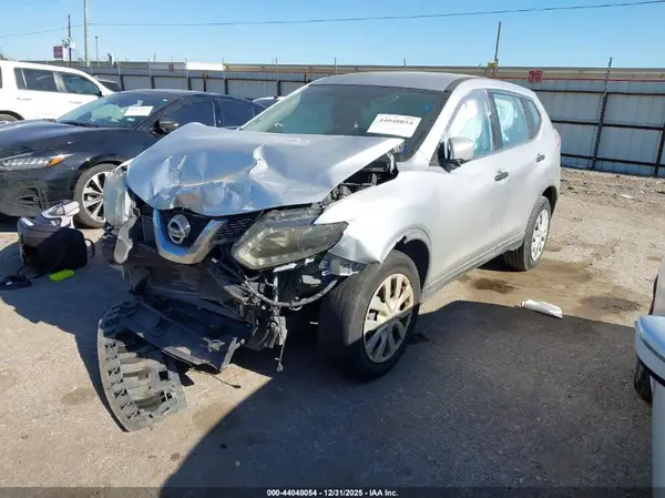 KNMAT2MT9GP677688 2016 NISSAN ROGUE - Image 2