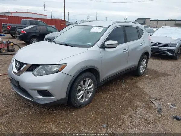 KNMAT2MT9GP695656 2016 NISSAN ROGUE - Image 2