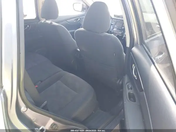 KNMAT2MT9GP711693 2016 NISSAN ROGUE - Image 8