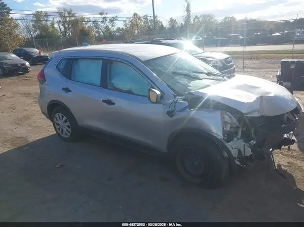 KNMAT2MT9HP502990 2017 NISSAN ROGUE - Image 1