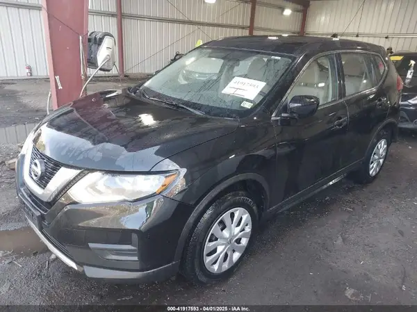 KNMAT2MT9HP503122 2017 NISSAN ROGUE - Image 2
