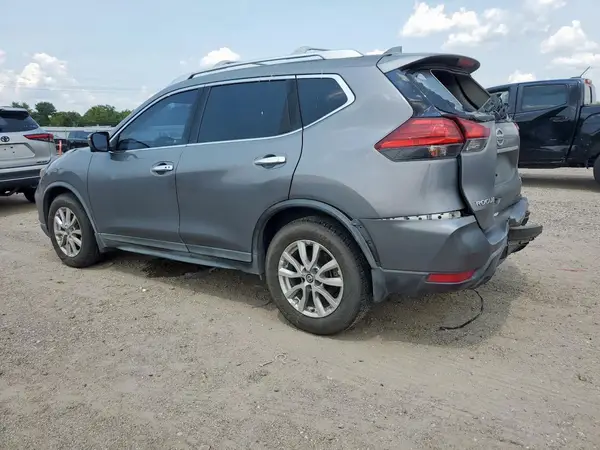 KNMAT2MT9HP506635 2017 NISSAN ROGUE - Image 2