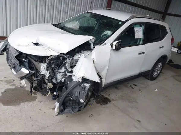 KNMAT2MT9HP507347 2017 NISSAN ROGUE - Image 2