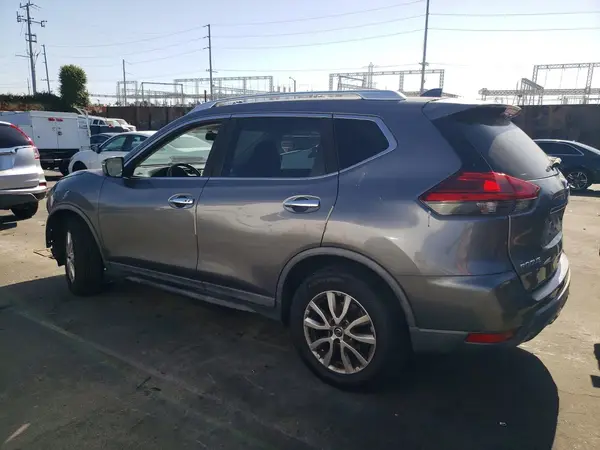 KNMAT2MT9HP511978 2017 NISSAN ROGUE - Image 2