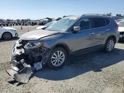 KNMAT2MT9HP512161 2017 NISSAN ROGUE