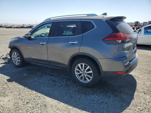 KNMAT2MT9HP512161 2017 NISSAN ROGUE - Image 2