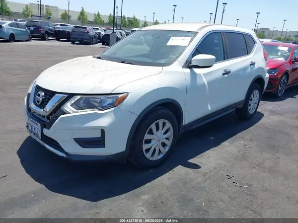 KNMAT2MT9HP515397 2017 NISSAN ROGUE - Image 2