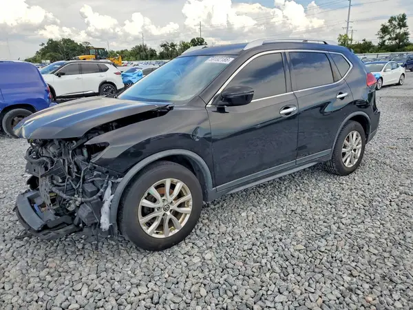 KNMAT2MT9HP516193 2017 NISSAN ROGUE - Image 1