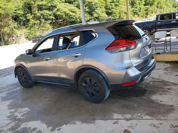 KNMAT2MT9HP519627 2017 NISSAN ROGUE - Image 2