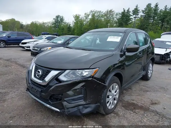 KNMAT2MT9HP519773 2017 NISSAN ROGUE - Image 2