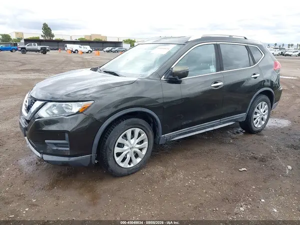 KNMAT2MT9HP520504 2017 NISSAN ROGUE - Image 2
