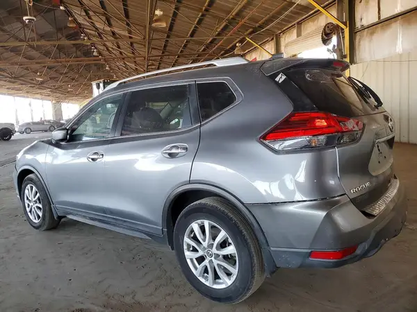 KNMAT2MT9HP524097 2017 NISSAN ROGUE - Image 2