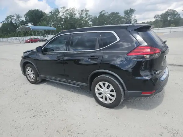 KNMAT2MT9HP528330 2017 NISSAN ROGUE - Image 2