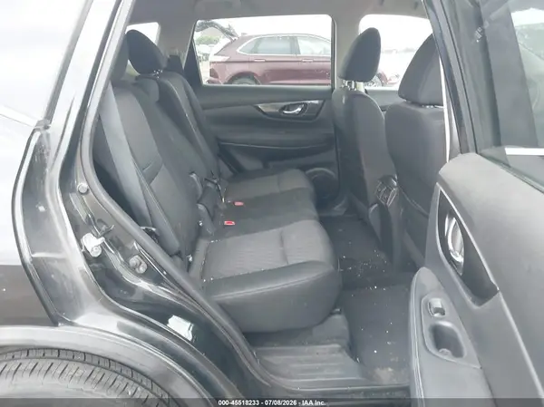 KNMAT2MT9HP530403 2017 NISSAN ROGUE - Image 8
