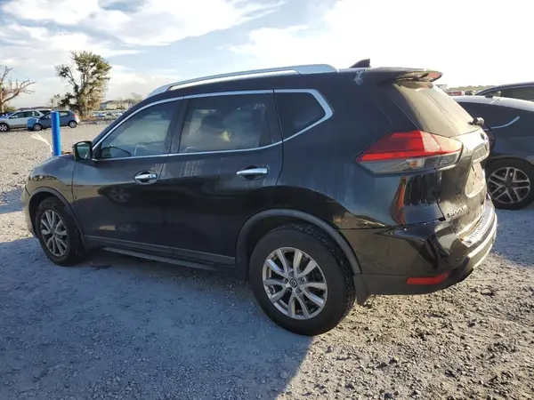 KNMAT2MT9HP536010 2017 NISSAN ROGUE - Image 2