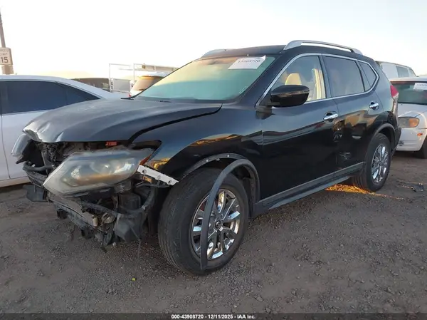 KNMAT2MT9HP539442 2017 NISSAN ROGUE - Image 2