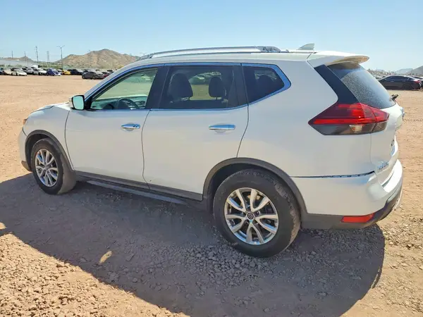 KNMAT2MT9HP540042 2017 NISSAN ROGUE - Image 2