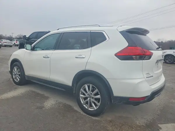 KNMAT2MT9HP545046 2017 NISSAN ROGUE - Image 2