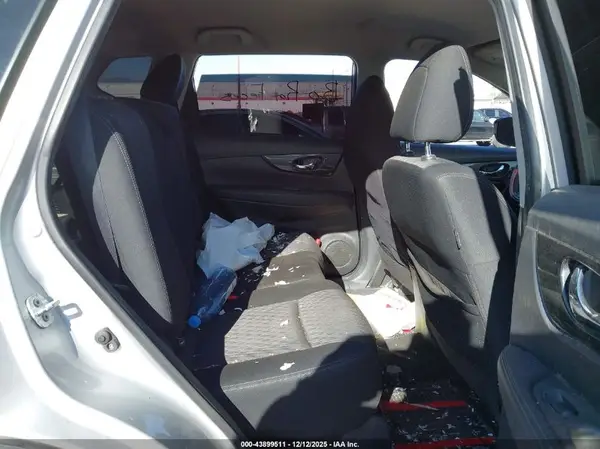 KNMAT2MT9HP545533 2017 NISSAN ROGUE - Image 8
