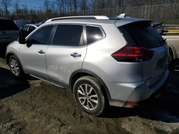 KNMAT2MT9HP545998 2017 NISSAN ROGUE - Image 2