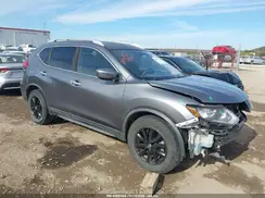 KNMAT2MT9HP547573 2017 NISSAN ROGUE
