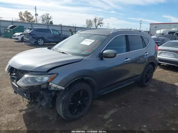 KNMAT2MT9HP547573 2017 NISSAN ROGUE - Image 2