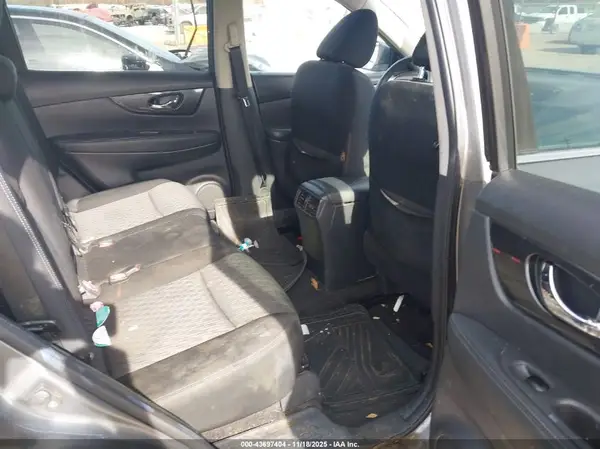 KNMAT2MT9HP547573 2017 NISSAN ROGUE - Image 8