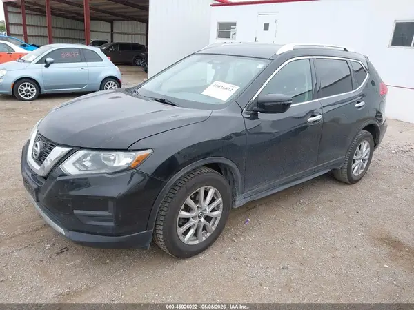 KNMAT2MT9HP549789 2017 NISSAN ROGUE - Image 2