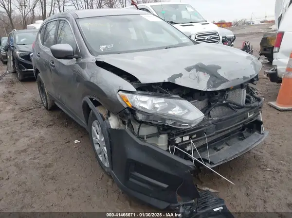 KNMAT2MT9HP558203 2017 NISSAN ROGUE - Image 1
