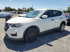 KNMAT2MT9HP560873 2017 NISSAN ROGUE