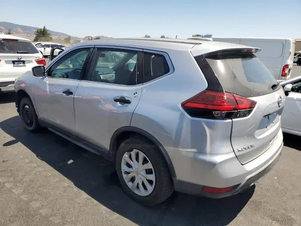 KNMAT2MT9HP568312 2017 NISSAN ROGUE - Image 2