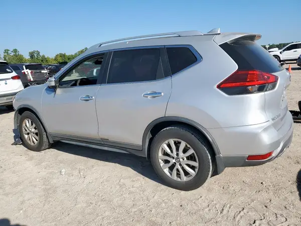 KNMAT2MT9HP571307 2017 NISSAN ROGUE - Image 2