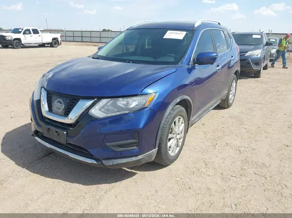 KNMAT2MT9HP575468 2017 NISSAN ROGUE - Image 2
