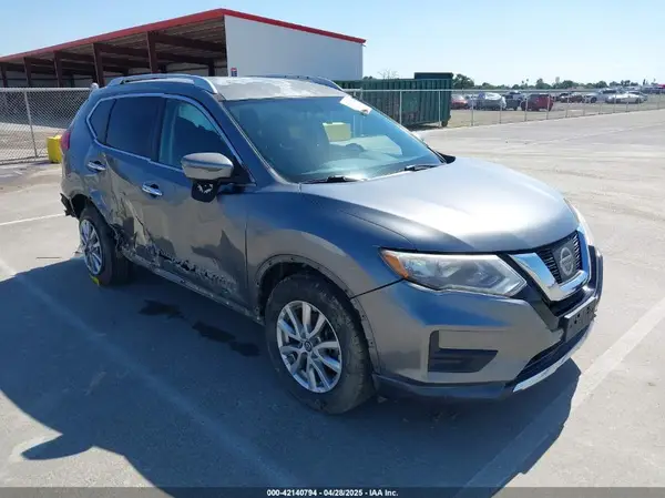 KNMAT2MT9HP581822 2017 NISSAN ROGUE - Image 1