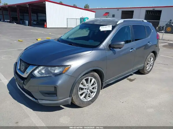 KNMAT2MT9HP581822 2017 NISSAN ROGUE - Image 2