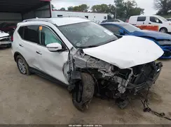 KNMAT2MT9HP585725 2017 NISSAN ROGUE
