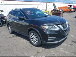 KNMAT2MT9HP586776 2017 NISSAN ROGUE