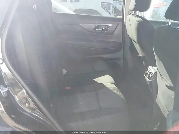 KNMAT2MT9HP589855 2017 NISSAN ROGUE - Image 8