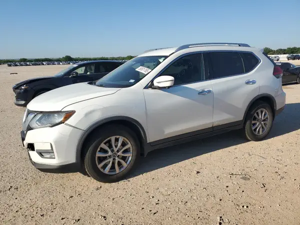 KNMAT2MT9HP593615 2017 NISSAN ROGUE - Image 1