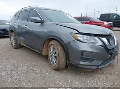 KNMAT2MT9HP600580 2017 NISSAN ROGUE